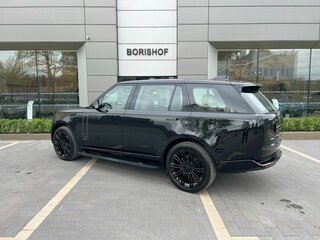 2026 Land Rover Range Rover P530 MHEV Long V, чёрный, 27800000 рублей, вид 4