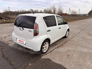 2008 Daihatsu Sirion II (M3) Рестайлинг, белый, 599999 рублей, вид 4