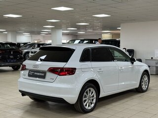 2014 Audi A3 III (8V), белый, 895000 рублей, вид 4