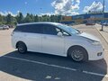 2014 Toyota Wish II Рестайлинг, белый - вид 2