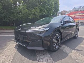 2026 Toyota bZ3, чёрный, 3420000 рублей, вид 1