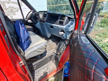 2008 Ford Transit, красный, 300000 рублей, вид 4