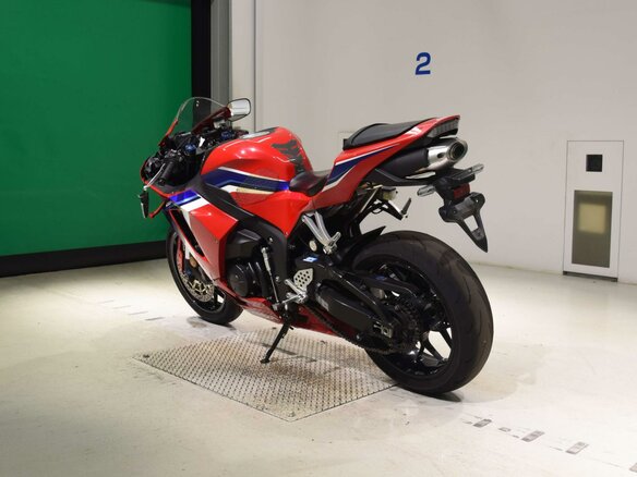 2021 Honda CBR 600RR, красный, 1199000 рублей - вид 5