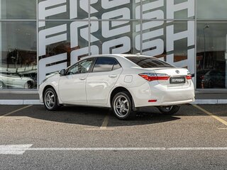 2017 Toyota Corolla XI (E160, E170, E180) Рестайлинг 1, белый, 1720000 рублей, вид 2