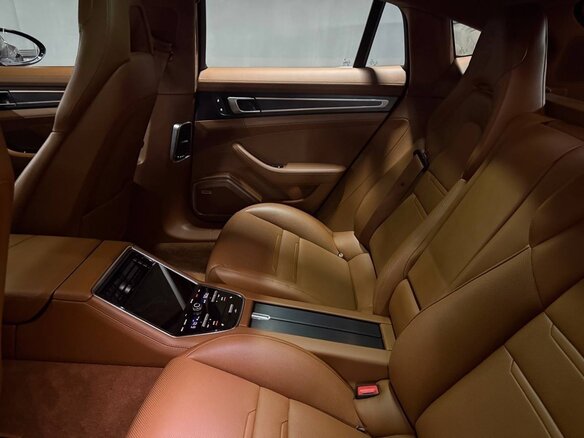 2022 Porsche Panamera 4 Executive II Рестайлинг, чёрный, 11780000 рублей - вид 4