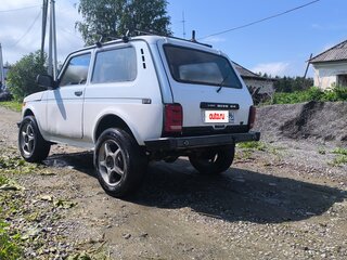 2001 Lada (ВАЗ) 2121 (4x4) I Рестайлинг, белый, 220000 рублей, вид 4