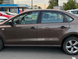 2016 Volkswagen Polo V Рестайлинг, коричневый, 980000 рублей, вид 5