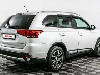 2016 Mitsubishi Outlander III Рестайлинг 2, белый, 1750000 рублей, вид 3