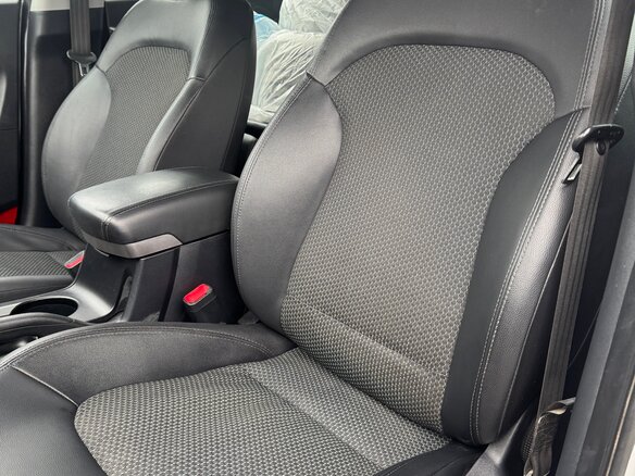 2011 Hyundai ix35 I, белый - вид 7