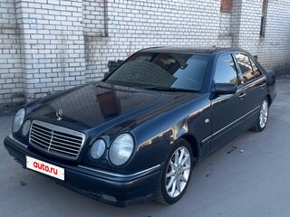 1997 Mercedes-Benz E-Класс 230 II (W210, S210), синий, 449990 рублей, вид 3