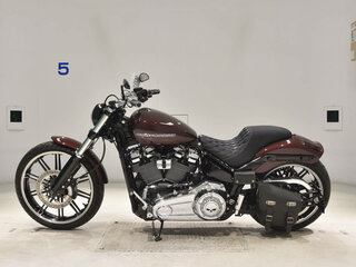 2018 Harley-Davidson Breakout, красный, 1550000 рублей, вид 2