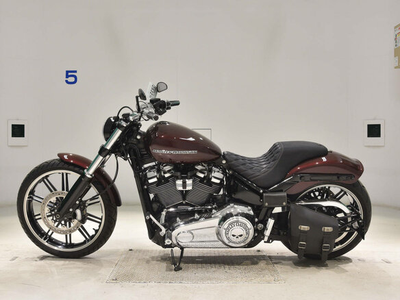 2018 Harley-Davidson Breakout, красный, 1550000 рублей - вид 1
