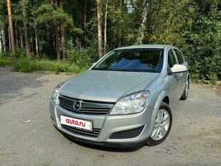 2011 Opel Astra H Рестайлинг, бежевый, 590000 рублей, вид 2