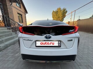 2017 Toyota Prius PHV ZVW52 IV (XW50), белый, 1970000 рублей, вид 5