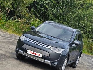 2014 Mitsubishi Outlander III, серый, 1480000 рублей, вид 4