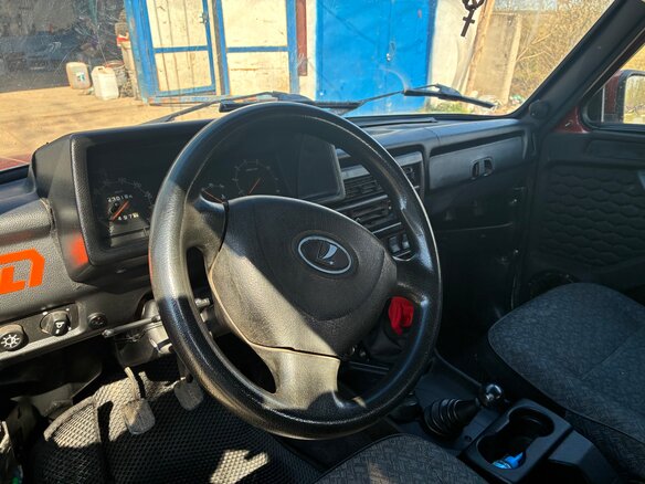 2008 Lada (ВАЗ) 2121 (4x4) I Рестайлинг, пурпурный, 380000 рублей - вид 17