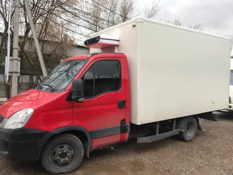 2011 Iveco Daily, красный, 1470000 рублей, вид 2