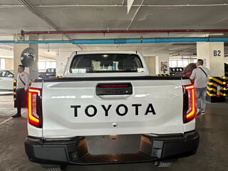 2026 Toyota Hilux IX, белый, 4741000 рублей, вид 5