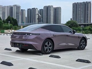 2026 Lynk & Co 10 38.2 kWh, фиолетовый, 4285033 рублей, вид 5