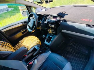 2011 Opel Zafira B Рестайлинг, бежевый, 600000 рублей, вид 5