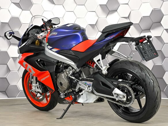 2022 Aprilia RS 660, синий, 1169000 рублей - вид 7