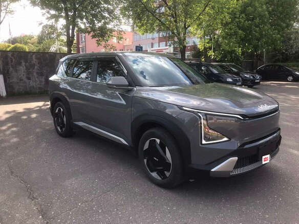 2025 Kia EV5 64.2 kWh, серый, 3000000 рублей - вид 6