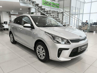 2019 Kia Rio IV, серебристый, 1099000 рублей, вид 3