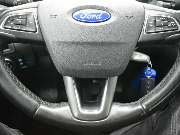 2015 Ford Focus III Рестайлинг, белый - вид 22