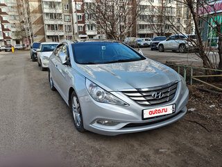 2012 Hyundai Sonata VI (YF), серебристый, 1100000 рублей, вид 1
