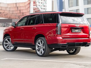 2025 Cadillac Escalade V Рестайлинг, красный, 20790000 рублей, вид 5