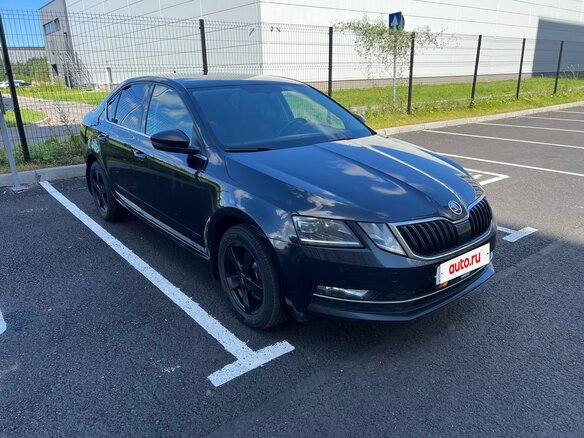2018 Skoda Octavia III (A7) Рестайлинг, чёрный, 1900000 рублей - вид 4