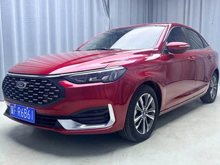 2022 Ford Escort VI Рестайлинг 2, красный, 1300000 рублей, вид 1