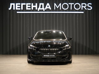 2023 BMW 1 серии 120i III (F40), чёрный, 2700000 рублей, вид 2