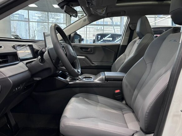 2026 Toyota RAV4 VI (XA60), белый - вид 8