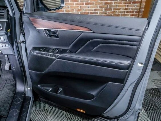 2022 Mitsubishi Delica D:5 I Рестайлинг, серебристый - вид 28