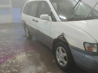 1990 Nissan Prairie II (M11), белый, 170000 рублей, вид 1