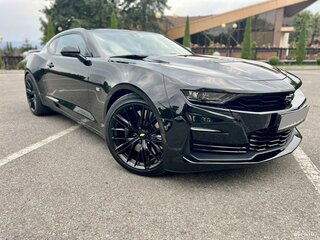 2021 Chevrolet Camaro SS VI Рестайлинг, чёрный, 7499000 рублей, вид 1