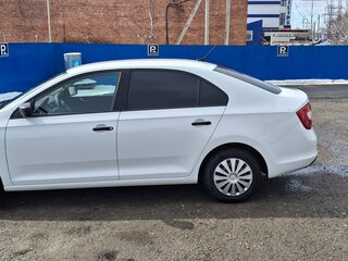2017 Skoda Rapid I, белый, 830000 рублей, вид 4