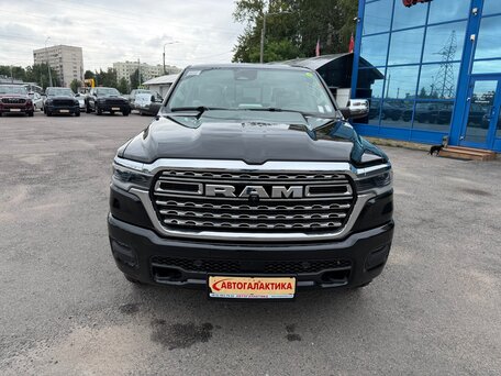 2026 Ram 1500 Crew Cab V Рестайлинг, чёрный, 10999000 рублей, вид 3