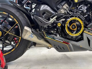 2022 Ducati Streetfighter V4, серый, 3800000 рублей, вид 3