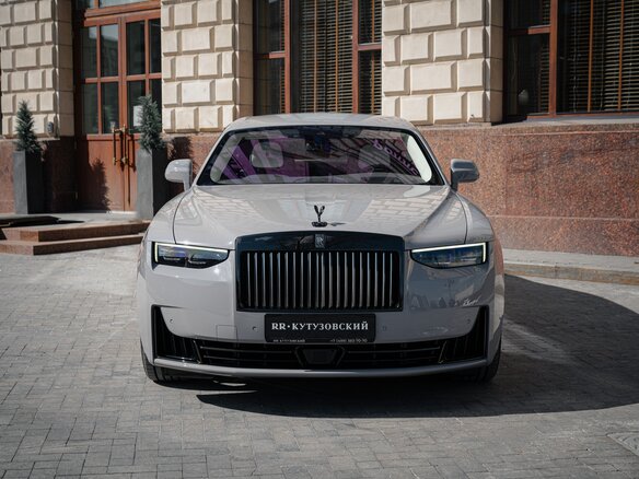 2026 Rolls-Royce Ghost Black Badge II Рестайлинг (Series II), серый, 58900000 рублей - вид 7