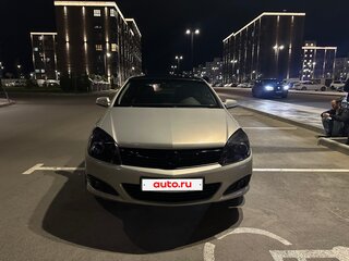 2007 Opel Astra GTC H Рестайлинг, серебристый, 550000 рублей, вид 2