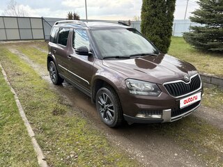 2017 Skoda Yeti I Рестайлинг, коричневый, 1300000 рублей, вид 1