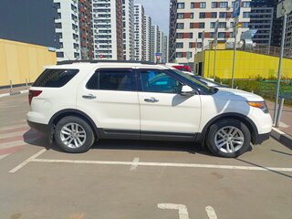 2012 Ford Explorer V, белый, 1550000 рублей, вид 2
