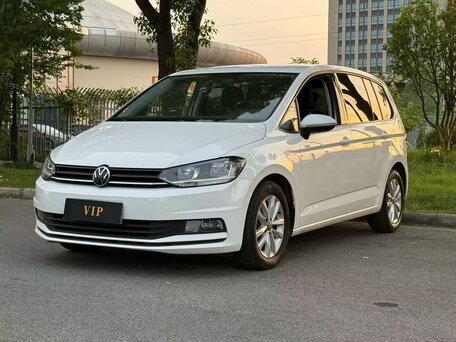 2022 Volkswagen Touran L II, белый, 1320000 рублей, вид 1