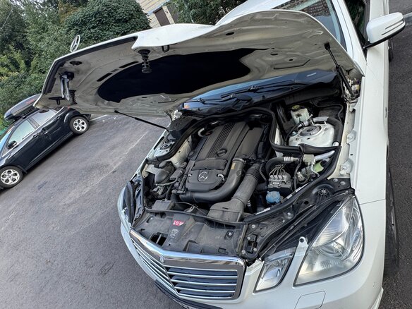 2011 Mercedes-Benz E-Класс 200 5G-Tronic IV (W212, S212, C207), белый - вид 21