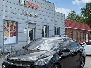 2017 Kia Rio IV, чёрный, 1470000 рублей, вид 1