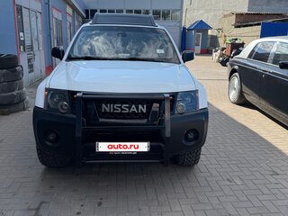 2011 Nissan Xterra II Рестайлинг, белый, 1400000 рублей, вид 3
