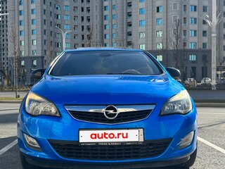 2011 Opel Astra J, серебристый, 670000 рублей, вид 1