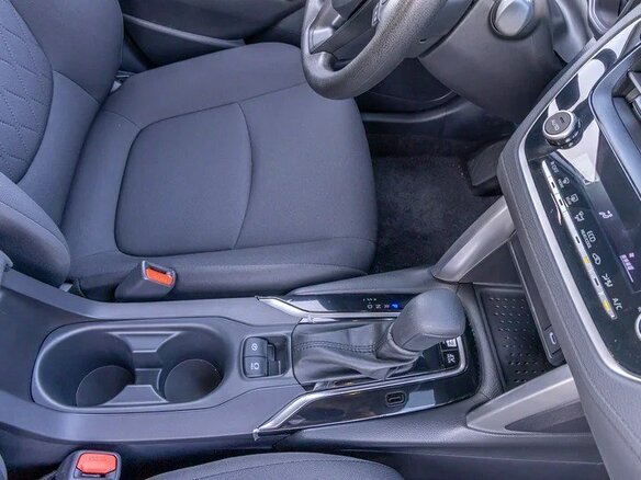 2026 Toyota Corolla Cross I Рестайлинг, белый, 3790000 рублей - вид 17
